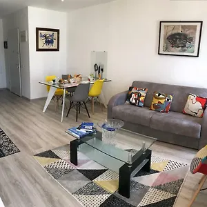 Alyon Apartment