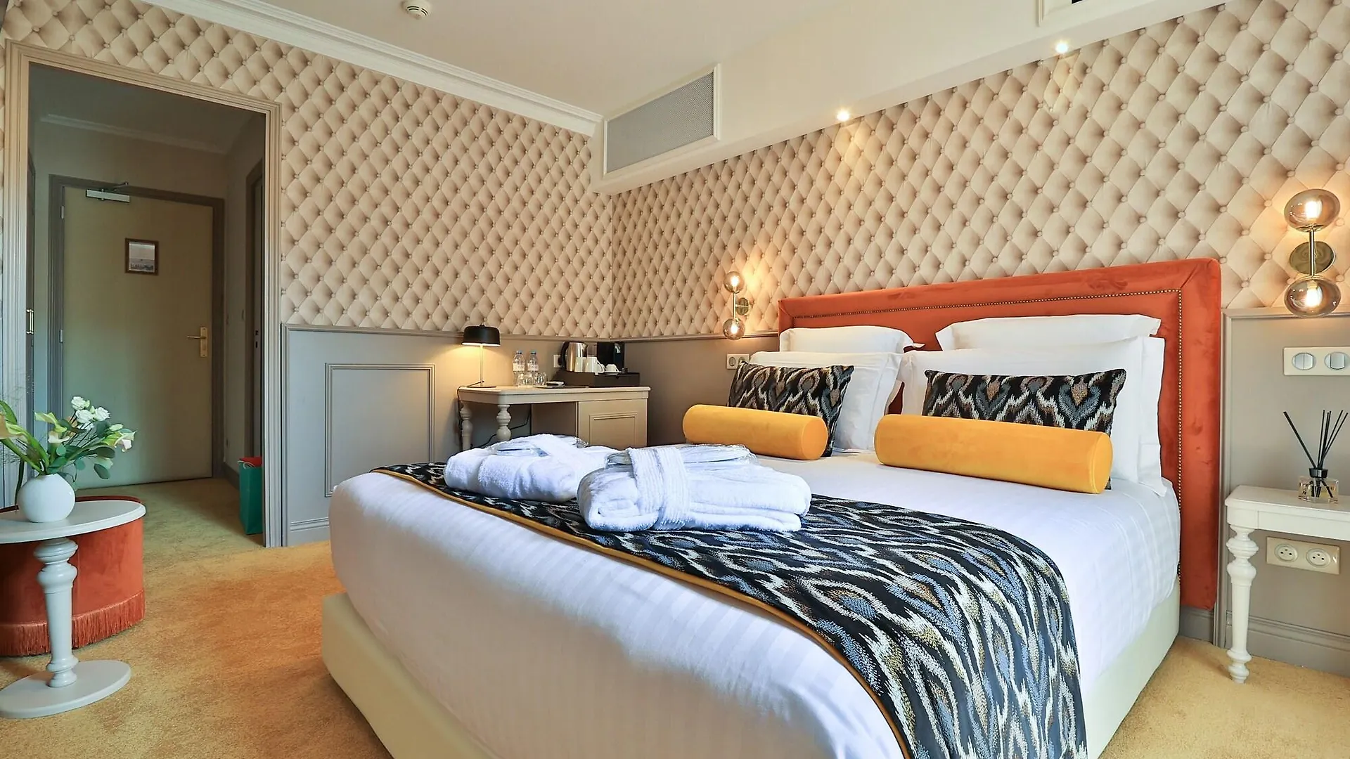 Hotel Petit Palais Nice 4*,